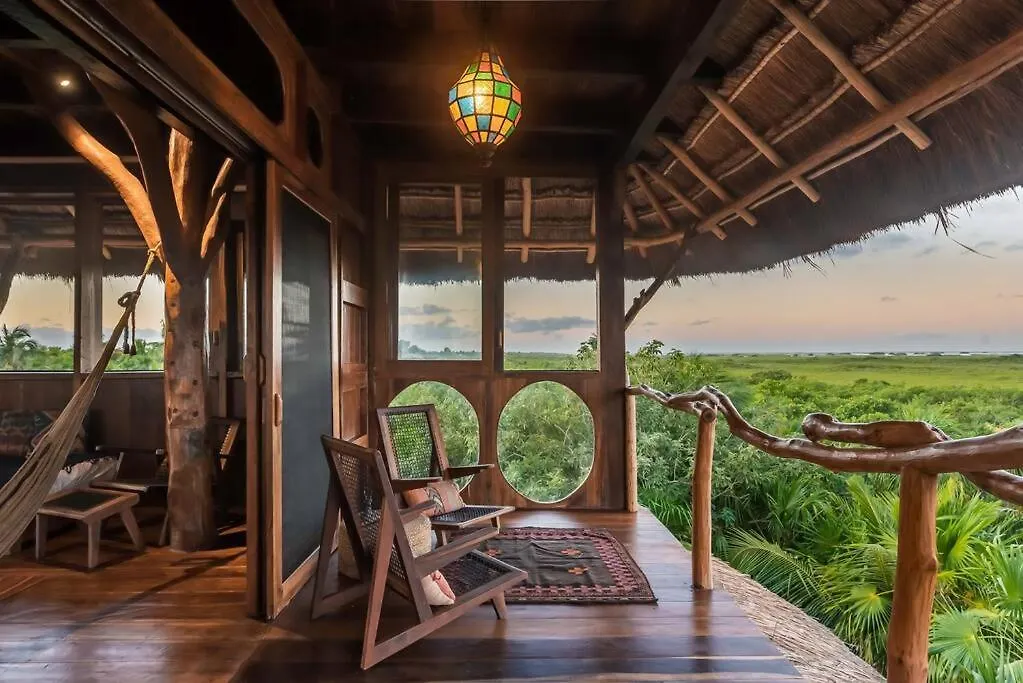 Stunning Jungle Treehouse With Lakefront & Beachside Tulum Holiday home